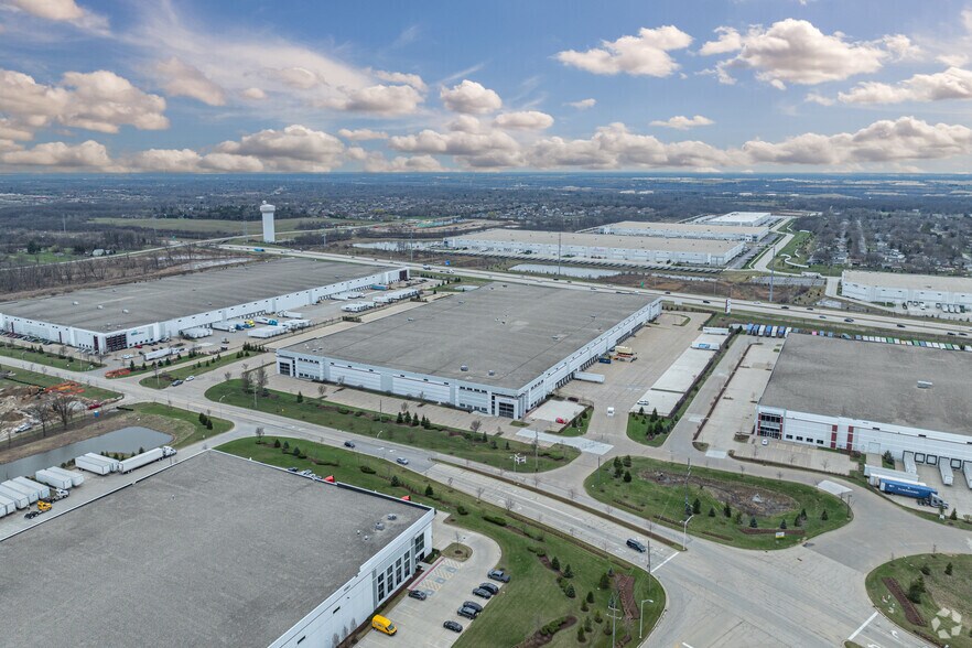 More Photos Of 14746 S Gougar Rd, Lockport Warehouse For Lease