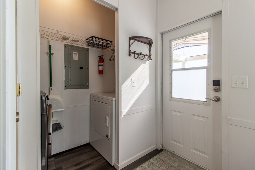 More Photos Of 20221 SW 5th Pl, Dunnellon Specialty For Sale