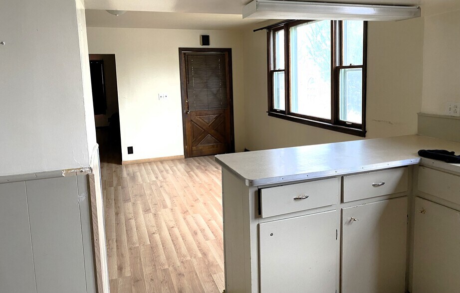 More Photos Of 922 S 15th St, Saint Joseph Apartments For Sale