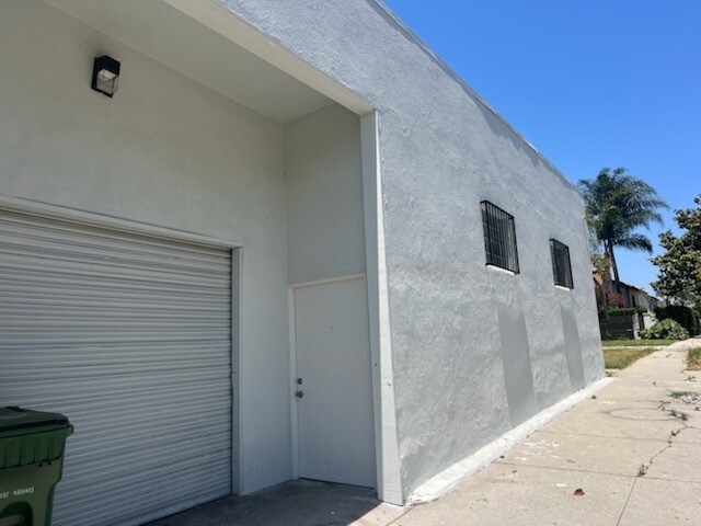 More Photos Of 1288 S La Brea Ave, Los Angeles Warehouse For Lease