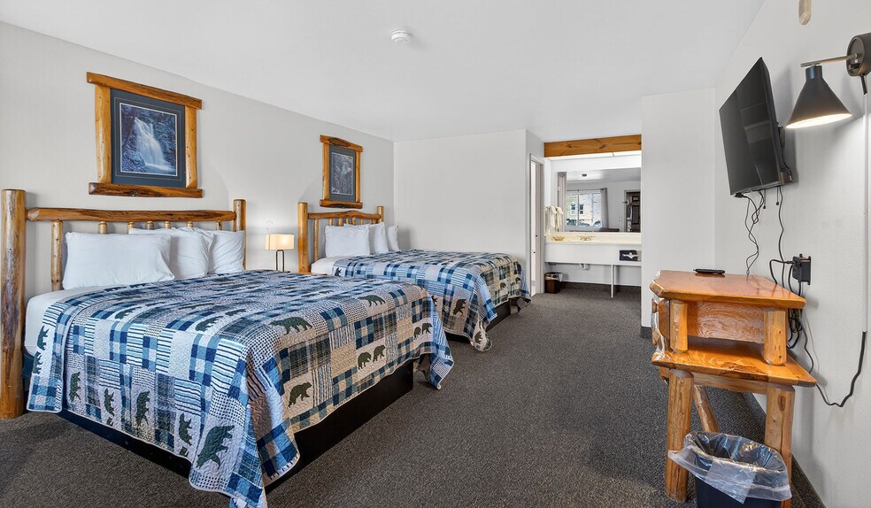 More Photos Of 102 E Greenwood St, Enterprise Hotel For Sale