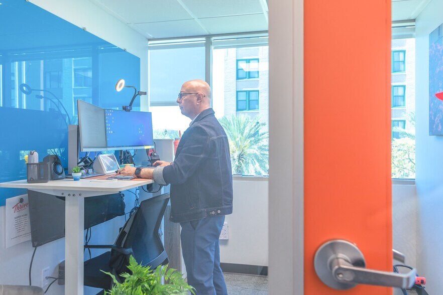 More Photos Of 333 3rd Ave N, Saint Petersburg Coworking Space