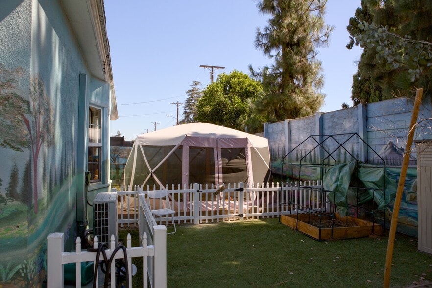 More Photos Of 12131 Burbank Blvd, Valley Village Daycare Center For Lease