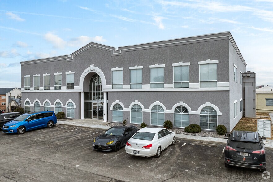 Primary Photo Of 3737 S Elizabeth St, Independence Office For Lease