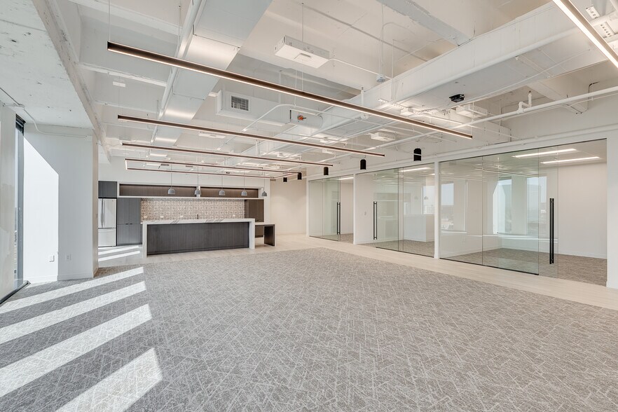 More Photos Of 8144 Walnut Hill Ln, Dallas Office Residential For Lease