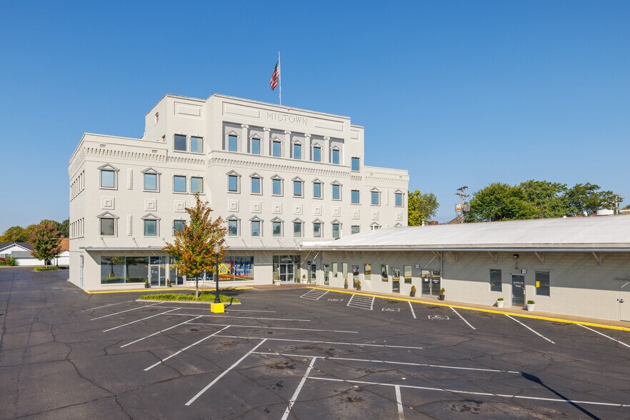 More Photos Of 920 Frederica St, Owensboro Office For Lease