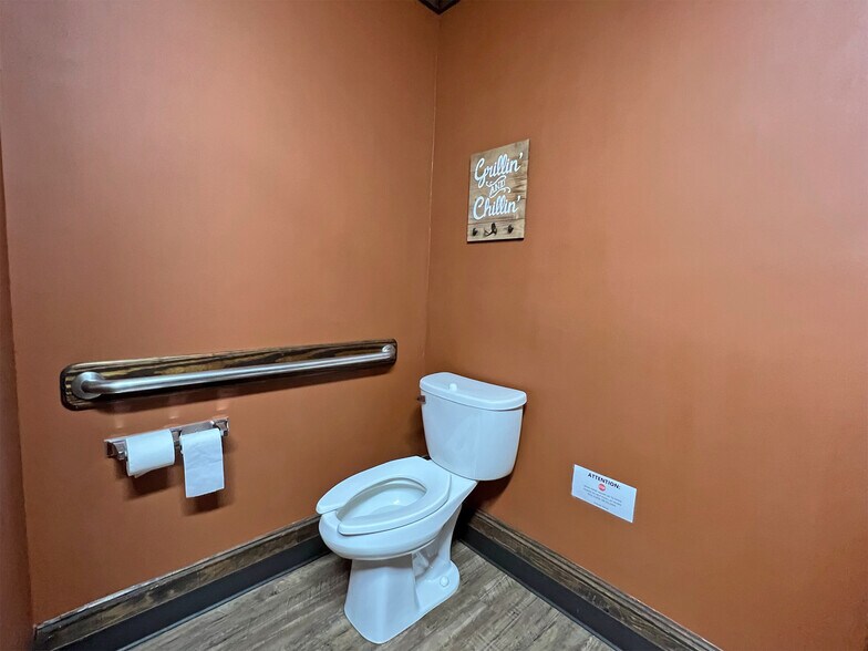 More Photos Of 259 Venango Ave, Cambridge Springs Restaurant For Sale