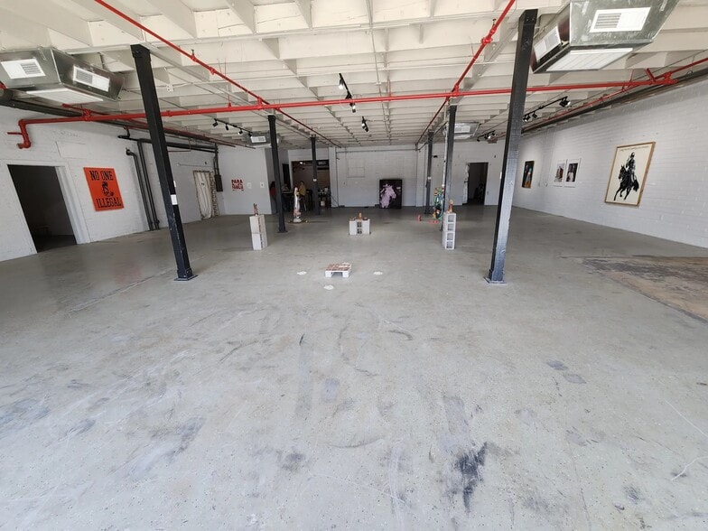 More Photos Of 1624 E Washington St, Phoenix Warehouse For Lease