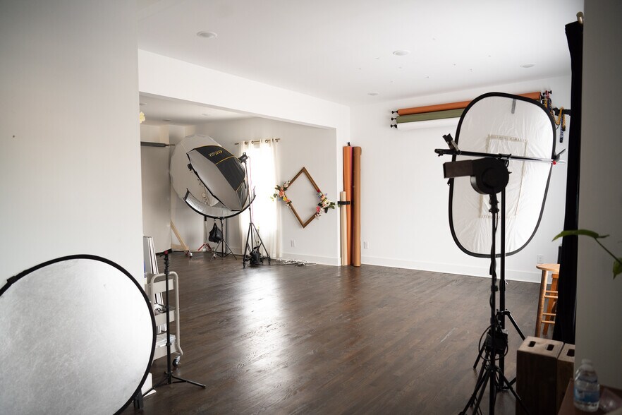 More Photos Of 1204 S Main St, Columbia Loft Creative Space For Lease