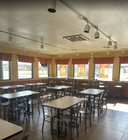 More Photos Of 1821 E Cedar St, Rawlins Fast Food For Sale