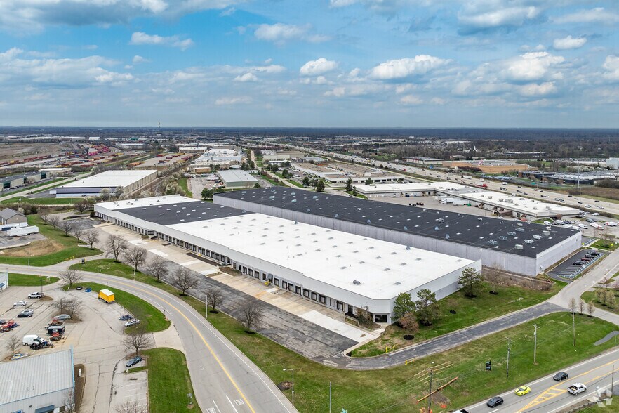 More Photos Of 1614-1634 Westbelt Dr, Columbus Warehouse For Lease