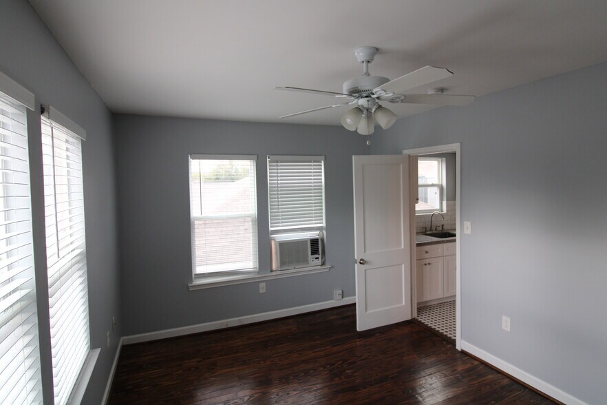 More Photos Of 5331 Bell St, Houston Apartments For Sale