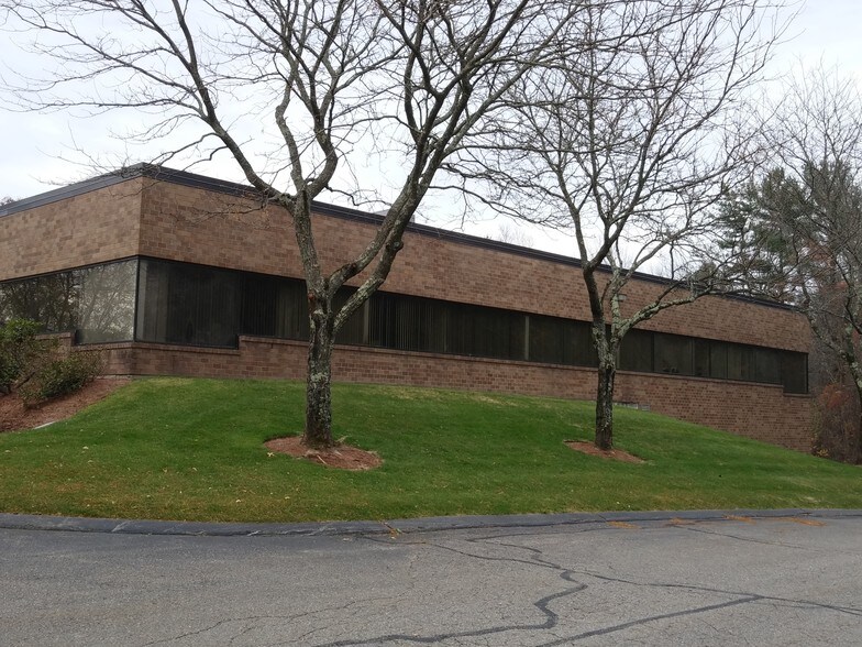 More Photos Of 1000 Mount Laurel Cir, Shirley Light Manufacturing For Lease