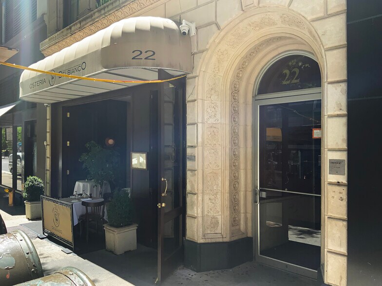 More Photos Of 22 E 49th St, New York Medical For Lease