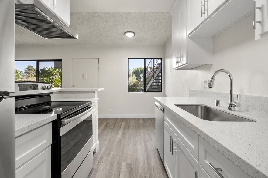 More Photos Of 200 S Avenue 59, Los Angeles Apartments For Sale