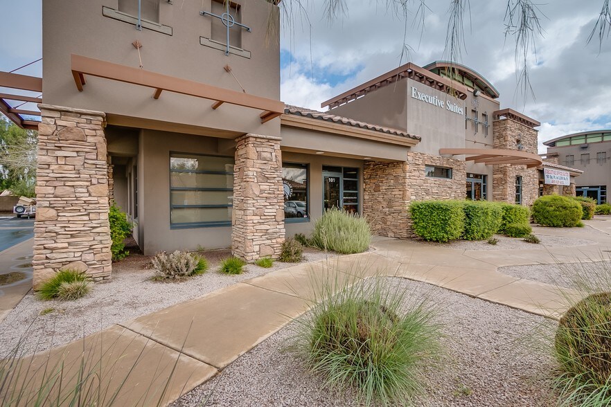 More Photos Of 9865 S Priest Dr, Tempe Unknown For Lease