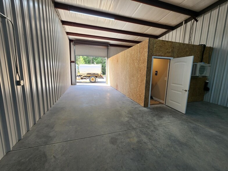 More Photos Of 3001 McCrary Ct, Evans Flex For Lease