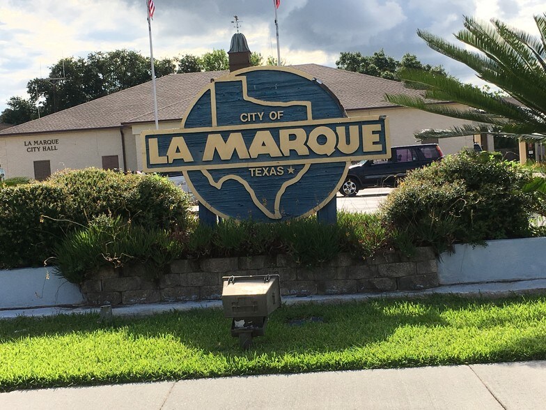 More Photos Of 1017 Bayou Rd, La Marque Storefront For Sale