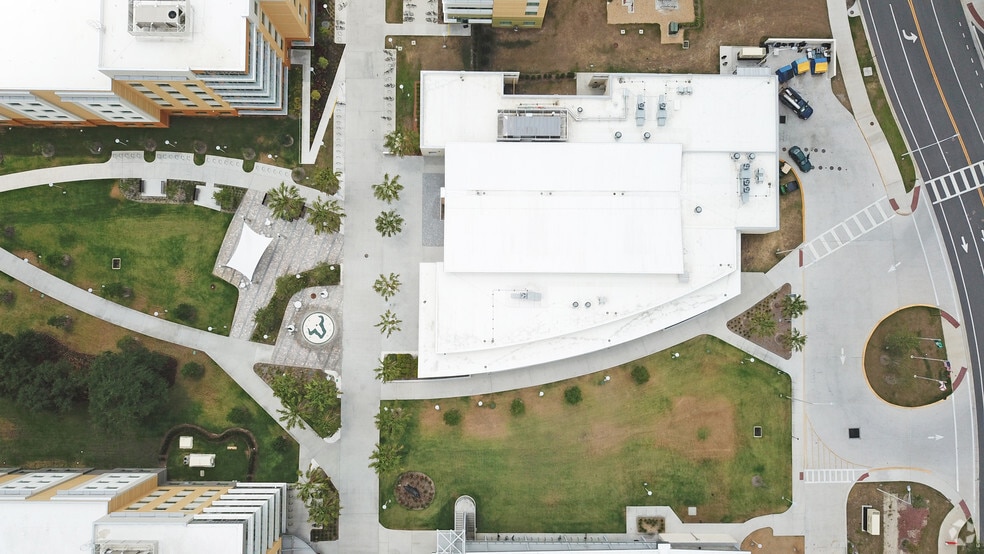 More Photos Of 13300 Usf Palm Dr, Tampa Dormitory For Lease