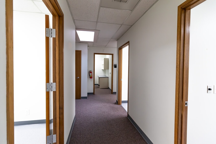 More Photos Of 6610 NE 181st St, Kenmore Medical For Lease