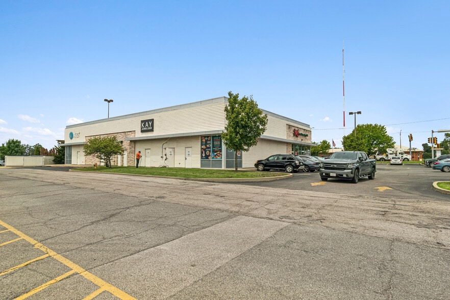 More Photos Of 3909 Broadway St, Mount Vernon Freestanding For Sale