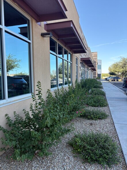 More Photos Of 740 N Estrella Pky, Goodyear Medical For Lease