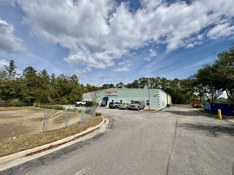 More Photos Of 3948 Garcon Point Rd, Milton General Retail For Lease