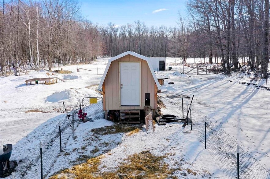 More Photos Of W11375-A W11375-A County Road X Rd, Crivitz Sports And Entertainment For Sale