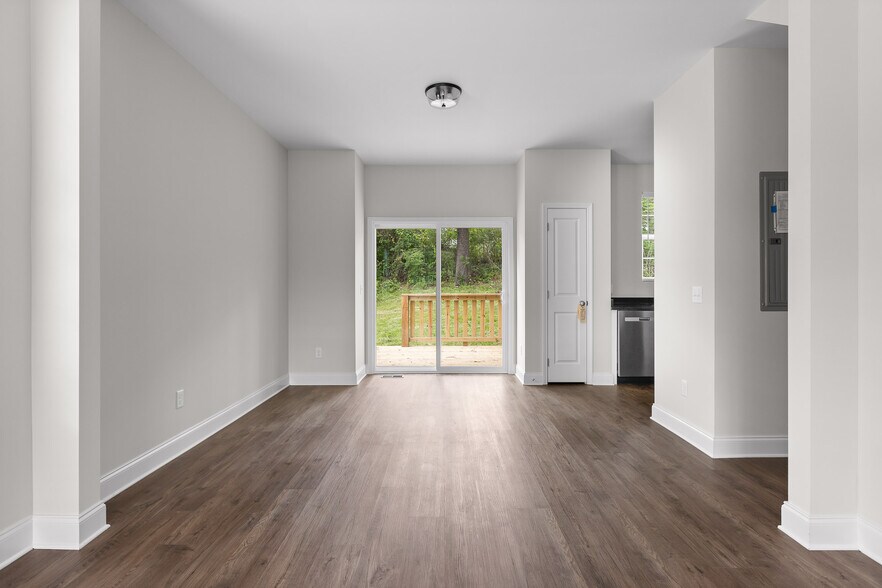 More Photos Of , Chattanooga Specialty For Sale