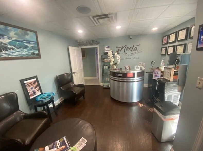 More Photos Of 10621 N Oak Hills Pky, Baton Rouge Medical For Sale