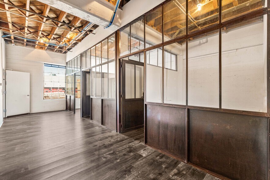 More Photos Of 932 Wilson St, Los Angeles Loft Creative Space For Lease