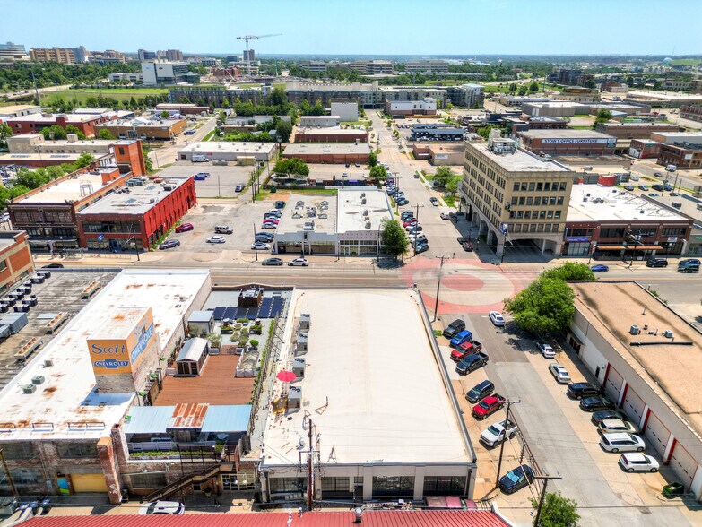 More Photos Of 801 N Broadway Ave, Oklahoma City Storefront Retail Office For Lease