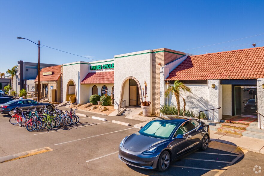Primary Photo Of 10425 N Scottsdale Rd, Scottsdale General Retail For Sale