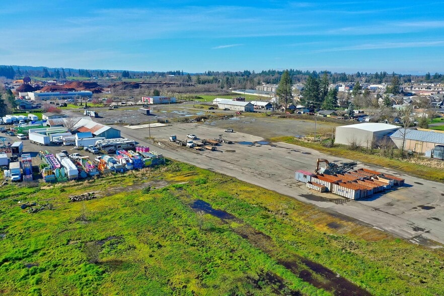 More Photos Of 525 W Main St, Molalla Land For Lease