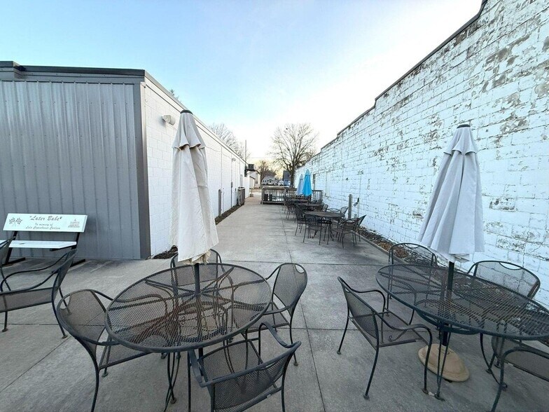 More Photos Of 402 Main St, Griswold Restaurant For Sale