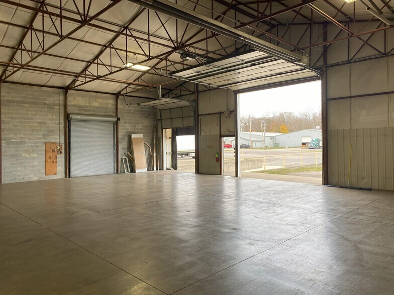 More Photos Of 503-513 Parkway St, West Unity Manufacturing For Lease