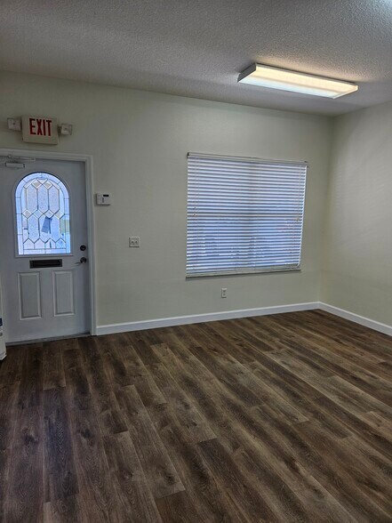 More Photos Of 10011-10021 Water Works Ln, Riverview Medical For Sale