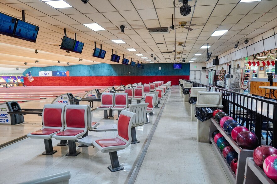 More Photos Of 3279 McClelland Ave, Erie Bowling Alley For Sale