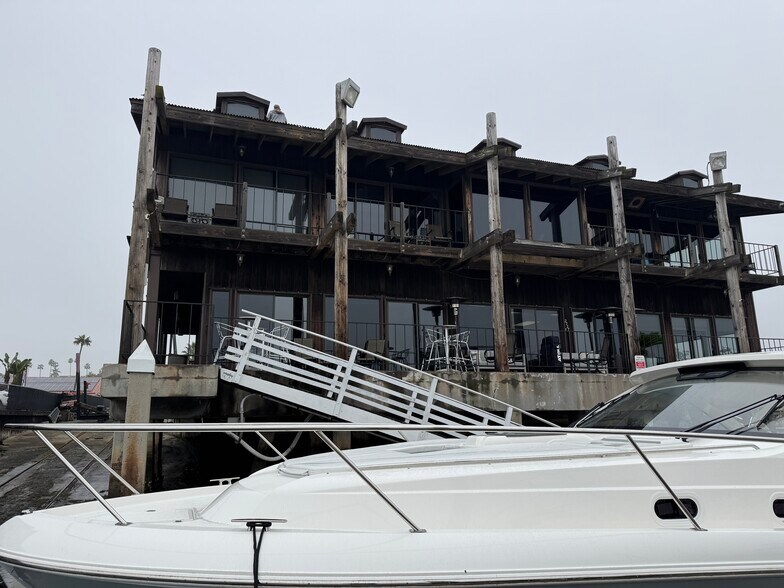 More Photos Of 2711-2729 W Coast Hwy, Newport Beach Office For Lease