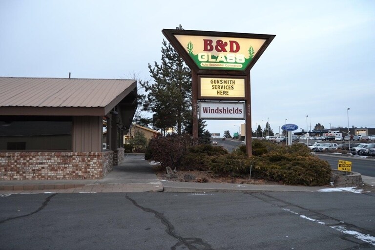 More Photos Of 2115 NE 3rd St, Bend Auto Repair For Sale