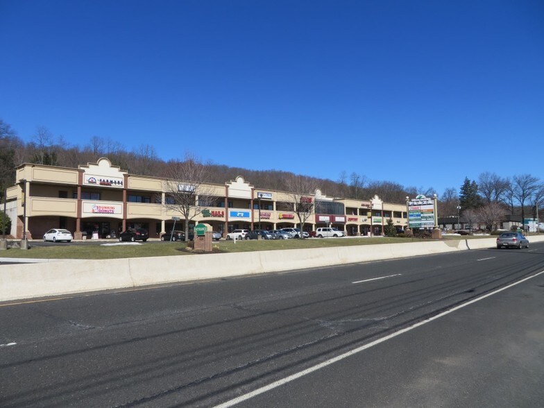 More Photos Of 326 Route 22, Green Brook Storefront For Lease