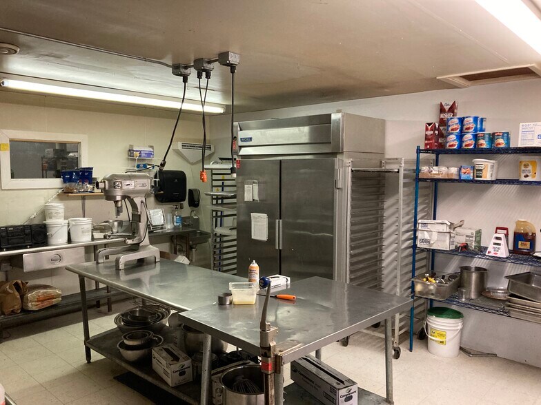 More Photos Of 812 7th Ave, Two Harbors Restaurant For Sale