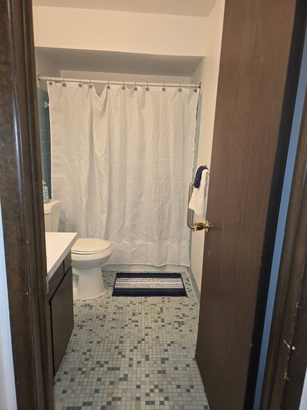 More Photos Of 1870 Saint Johns Blvd, Lincoln Park Apartments For Sale