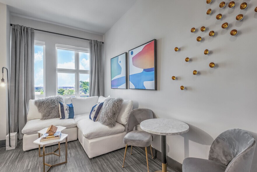 More Photos Of 1425 Winnifred St, Charlotte Apartments For Lease