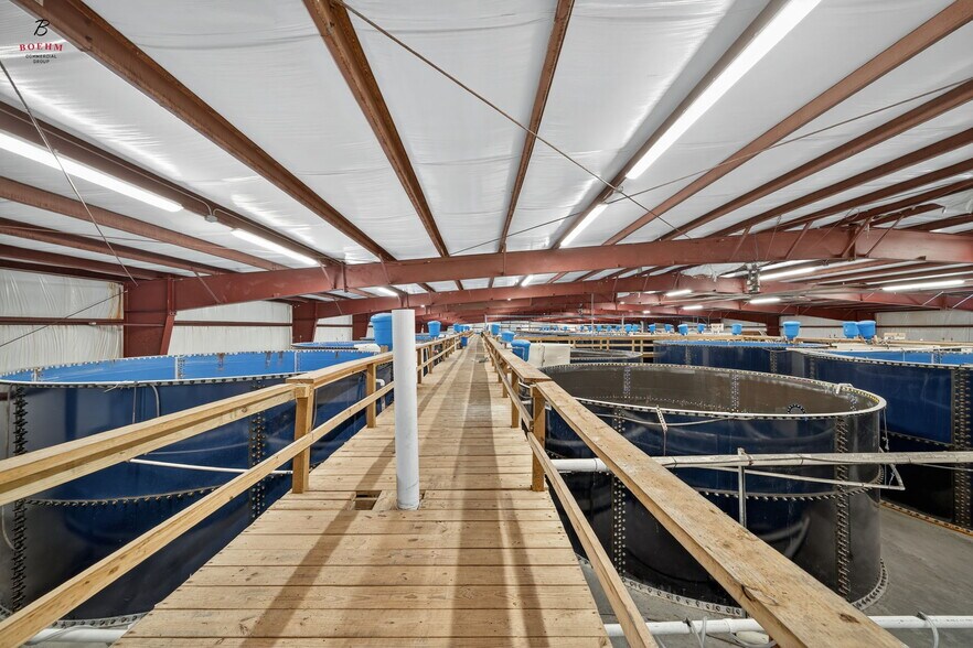 More Photos Of 833 County Road 583, La Coste Research And Development For Sale