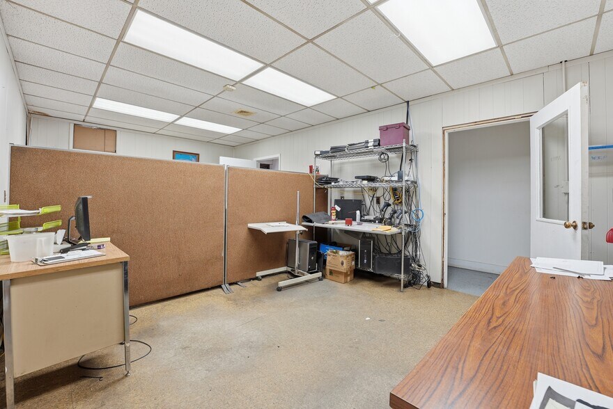 More Photos Of 53 Batavia St, Springfield Industrial For Sale
