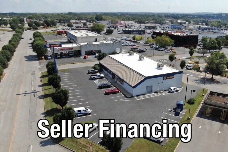 Primary Photo Of 910 Rivergate Pky, Goodlettsville Freestanding For Sale