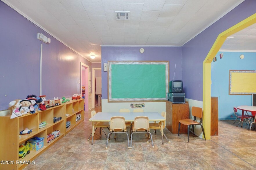 More Photos Of 229 Saint De Porres Street St, Broussard Specialty For Sale