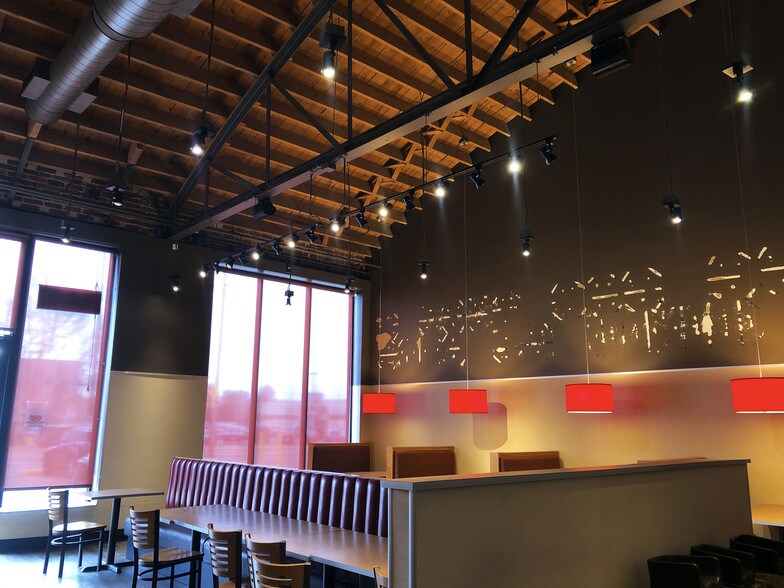 More Photos Of 3299 S Broadway, Englewood Freestanding For Lease