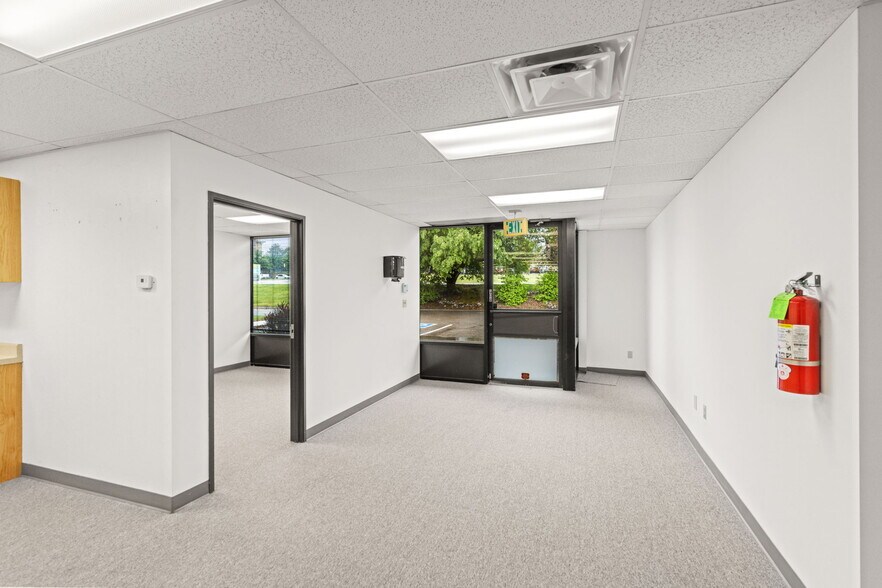 More Photos Of 1301-1333 W 121st Ave, Denver Flex For Lease